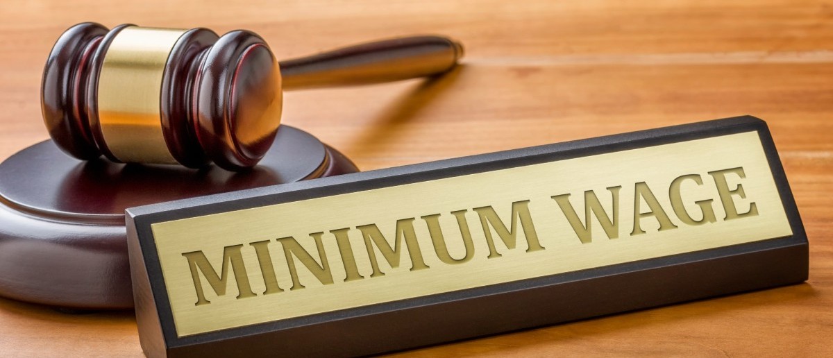 Minimum Wage Legal Dispute (Photo: Shutterstock)