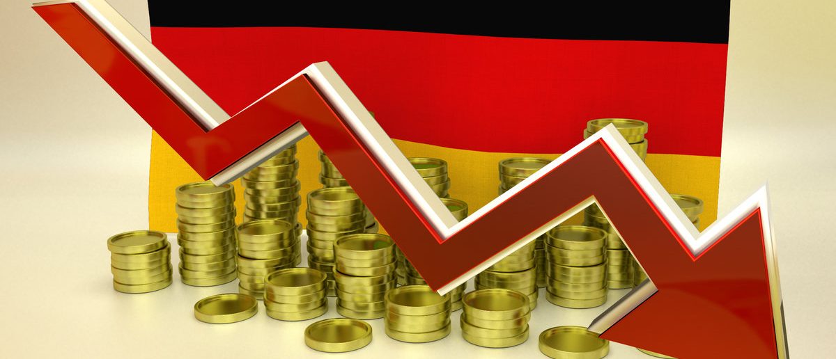 3D finance graph of a currency collapse in the German economy
(Shutterstock/m3ron)