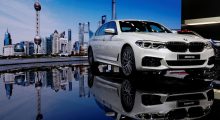BMW 5-Series Li (REUTERS/Aly Song - RTS12XSE)