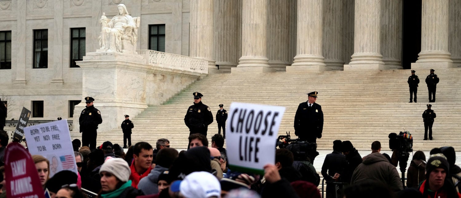 The annual March for Life concludes at the U.S. Supreme Court where it is met by pro-choice counter-protesters in Washington January 27, 2017. REUTERS/James Lawler Duggan