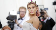 Hailey Baldwin arrives at the Metropolitan Museum of Art Costume Institute Gala (Met Gala) to celebrate the opening of ìHeavenly Bodies: Fashion and the Catholic Imaginationî in the Manhattan borough of New York, U.S., May 7, 2018. REUTERS/Eduardo Munoz - HP1EE5800AR5Z