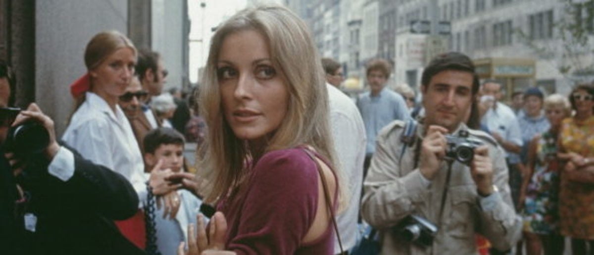 American actress Sharon Tate (1943 - 1969) visiting the set of her husband, Roman Polanski's film 'Rosemary's Baby', New York City, August 1967. (Photo by Santi Visalli/Archive Photos/Getty Images)