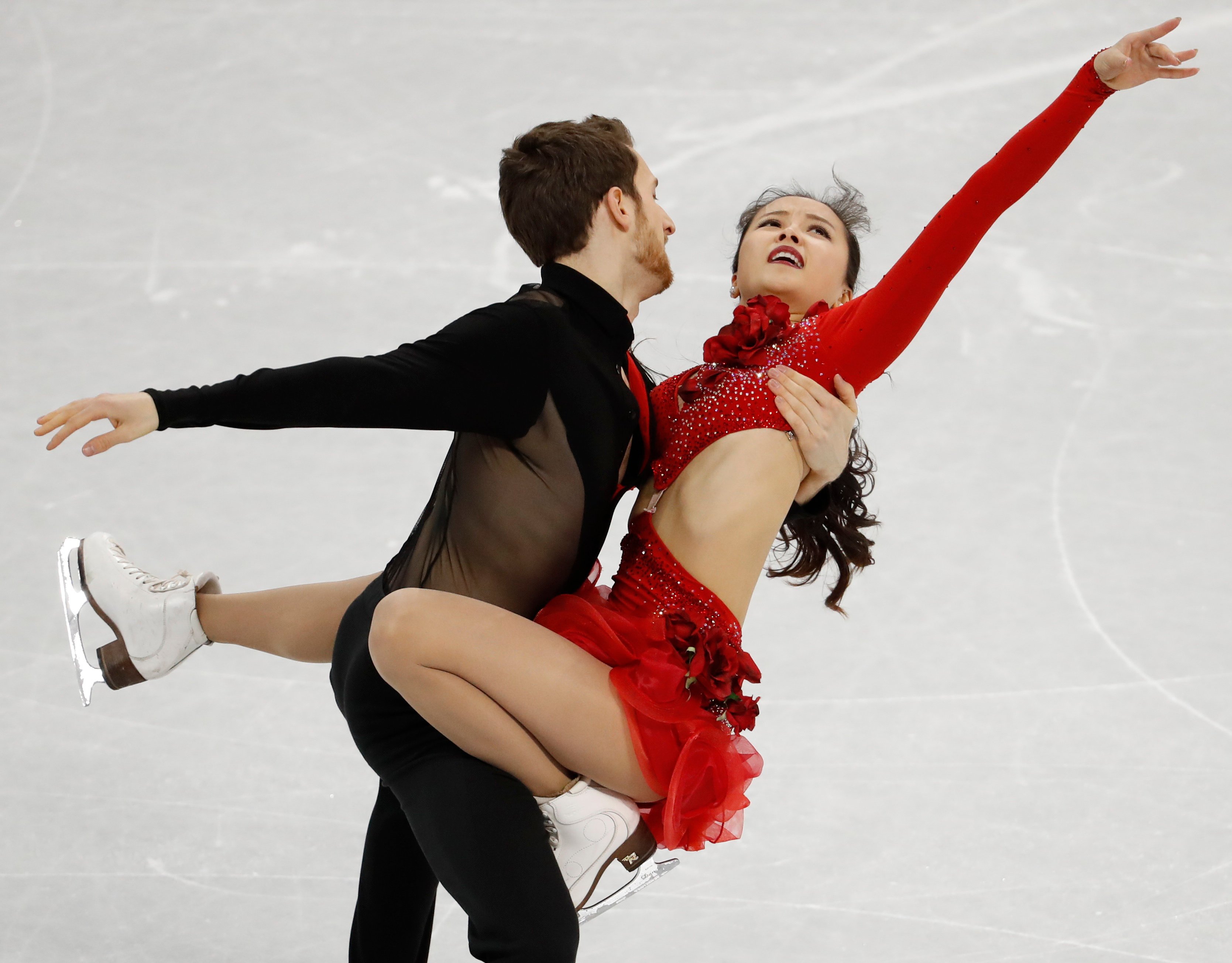 Wardrobe Malfunction Causes Difficulty In Olympic Ice Skater