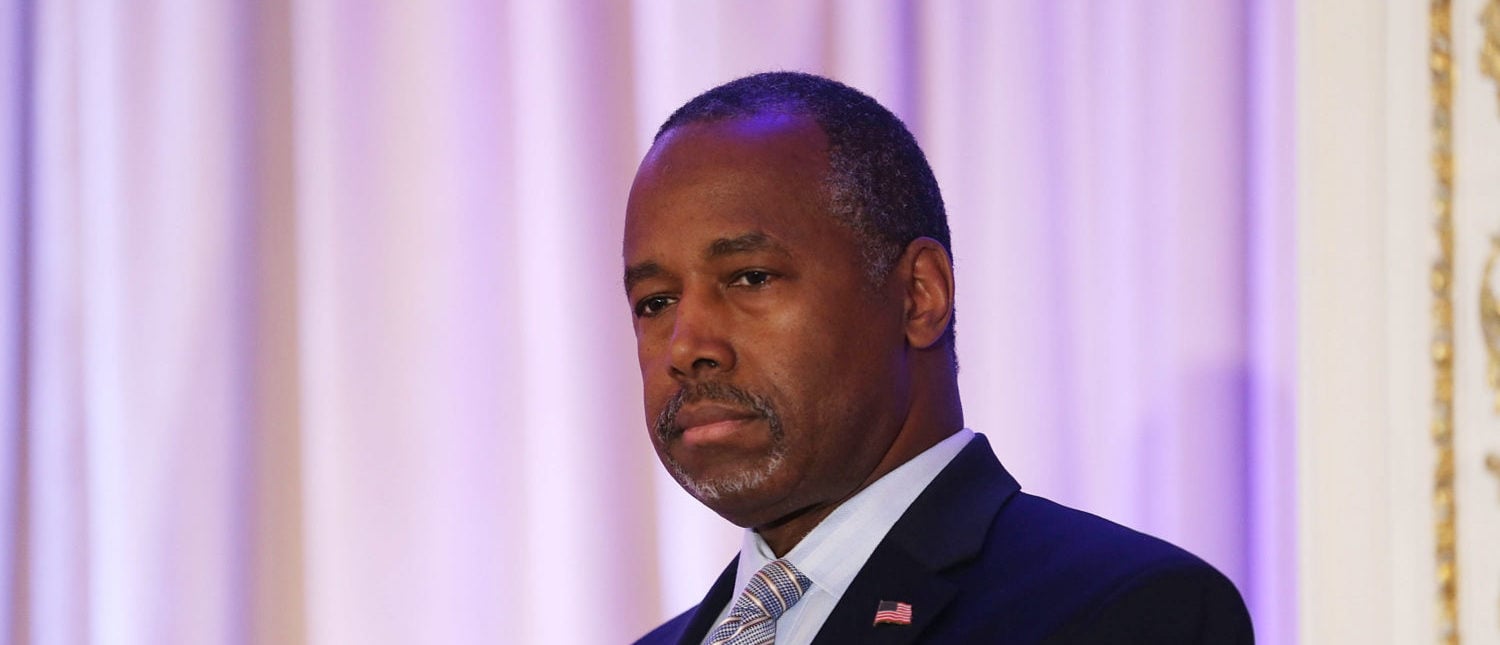 PALM BEACH, FL - MARCH 11: Former Republican presidential candidate Ben Carson gives his endorsement to Republican presidential candidate Donald Trump during a press conference at the Mar-A-Lago Club on March 11, 2016 in Palm Beach, Florida. Presidential candidates continue to campaign before Florida's March 15th primary day. (Photo by Joe Raedle/Getty Images)