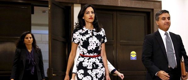 Fbi Interviewed Huma Abedin About Clinton Emails Even After Investigation Was Closed The Daily 