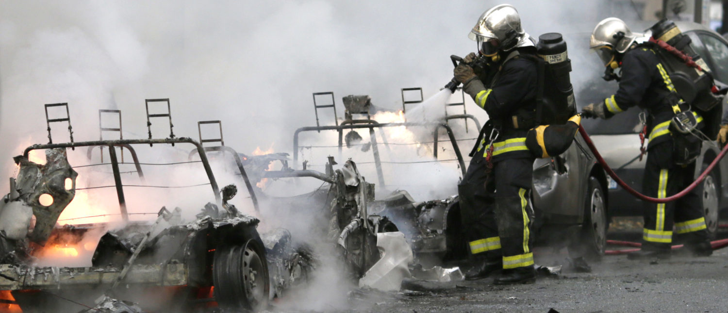 Electric Cars Might Be A Nightmare For Firefighters When They Combust