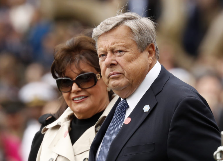 LEGALLY! — Melania’s Parents Are Becoming Americans The Right Way | The ...