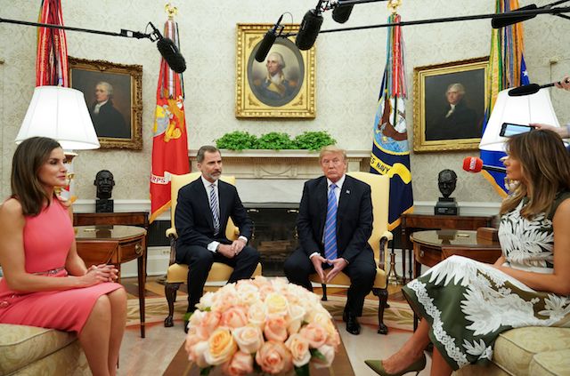 Melania Welcomes Spanish Royalty In Gorgeous Floral Dress [PHOTOS ...