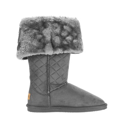Normally $40, these boots are 63 percent off (Photo via Walmart)