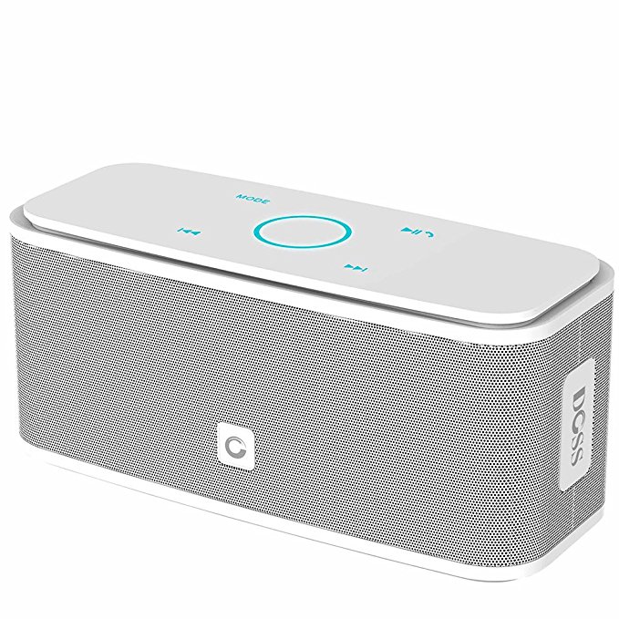 Normally $70, this bluetooth speaker is 64 percent off (Photo via Amazon)