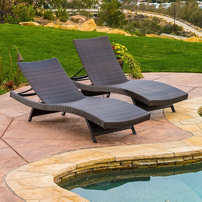Normally $300, this set of 2 lounge chairs is 33 percent off today (Photo via Amazon)