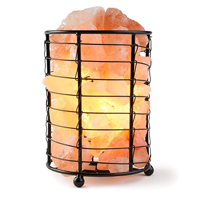 Normally $20, this Himalayan salt lamp is 25 percent off today (Photo via Amazon)