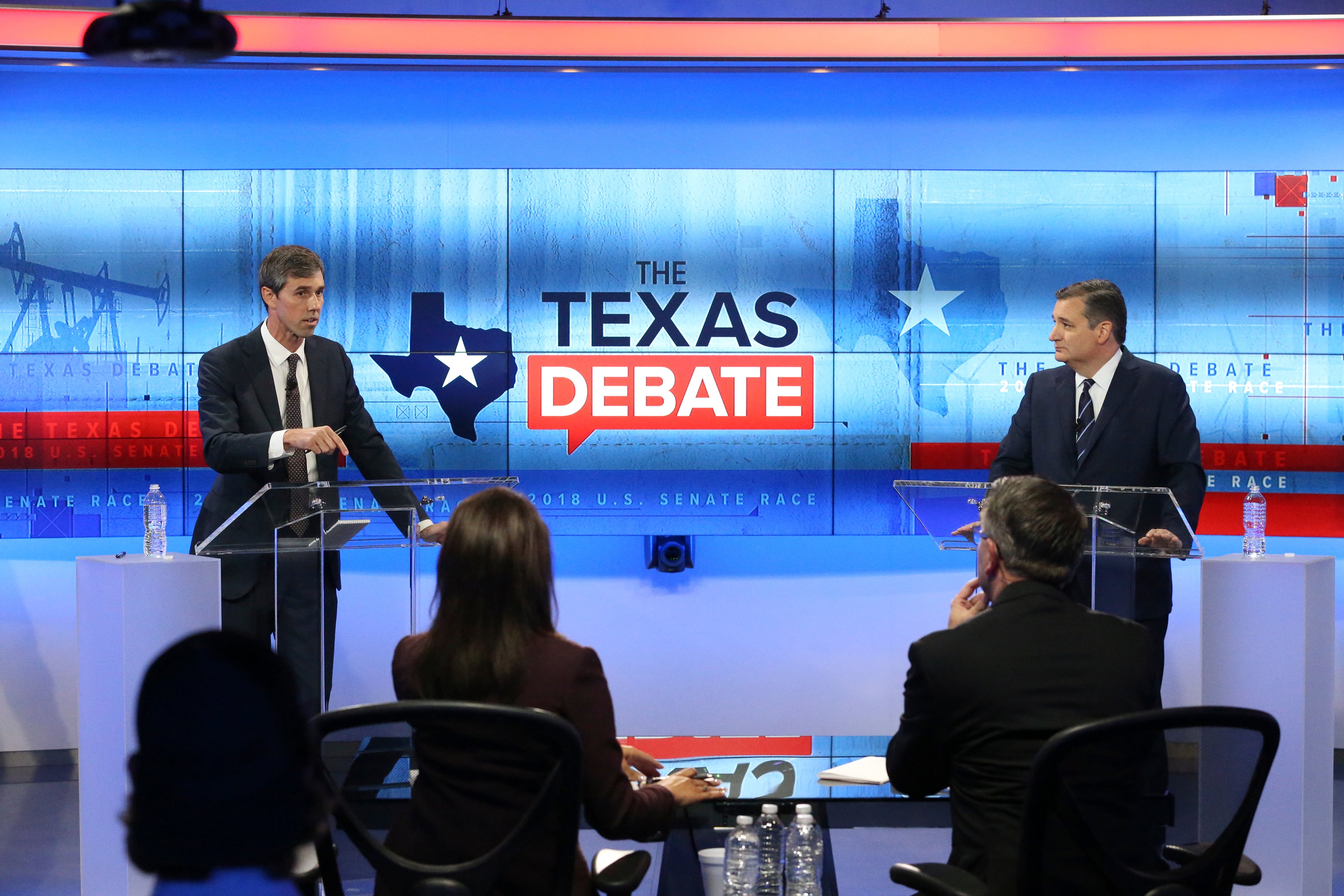 U.S. Rep. Beto O'Rourke (D-TX) (L) and U.S. Sen. Ted Cruz (R-TX) face off in a debate at the KENS 5 studios on October 16, 2018 in San Antonio, Texas. (Tom Reel-Pool/Getty Images)