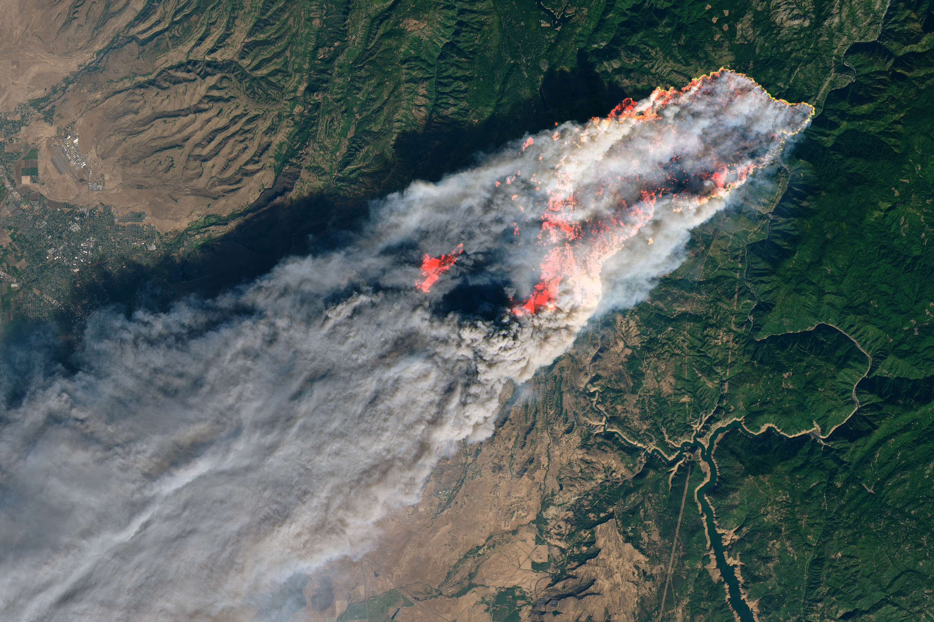NASA's Operational Land Imager satellite image of Camp Fire burning near Paradise