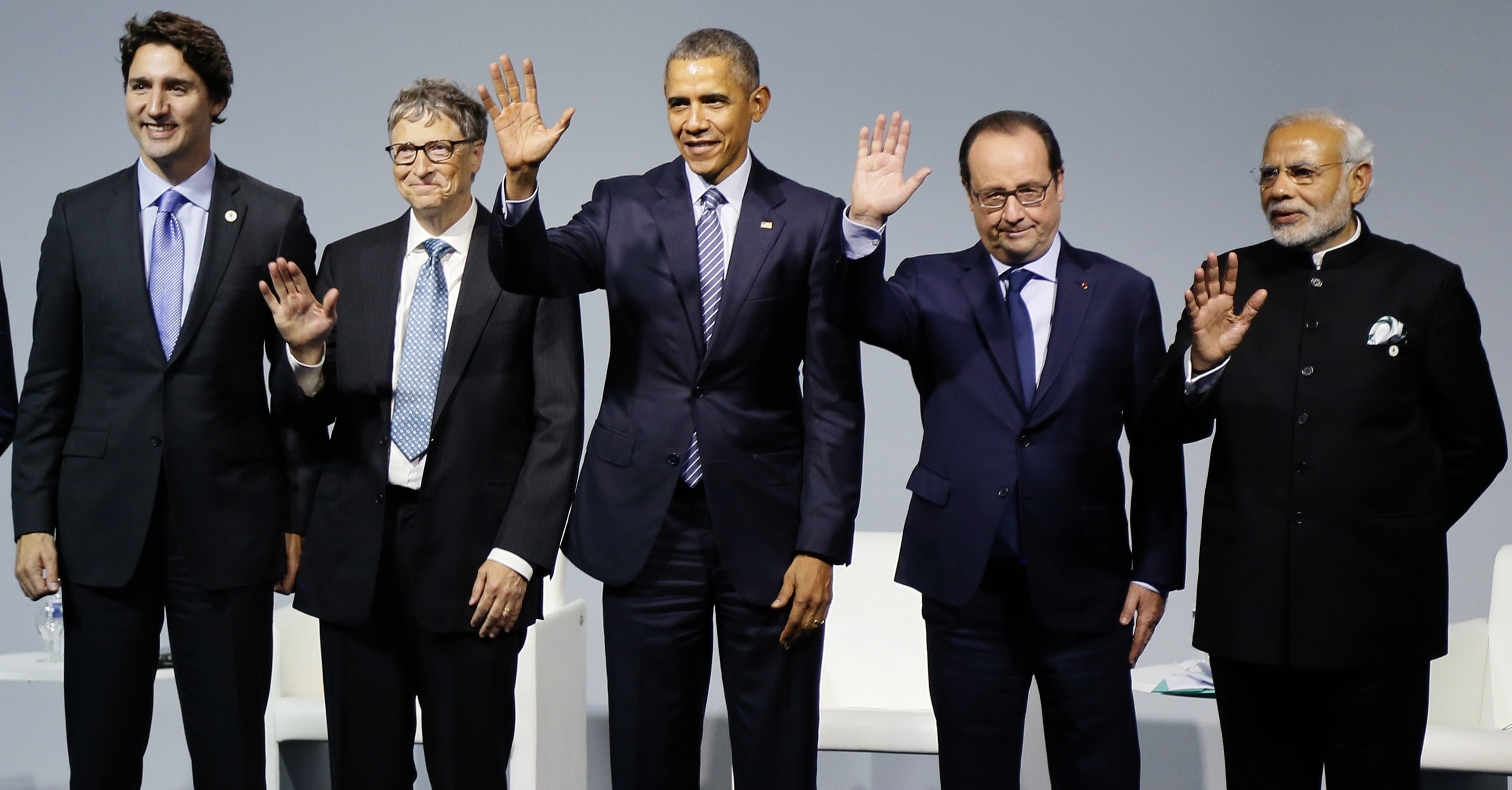 Canadian Prime Minister Trudeau, Microsoft co-founder Gates, US President Obama, French President Hollande and Indian Prime Minister Modi attend a meeting to launch the 'Mission Innovation: Accelerating the Clean Energy Revolution' at Le Bourget