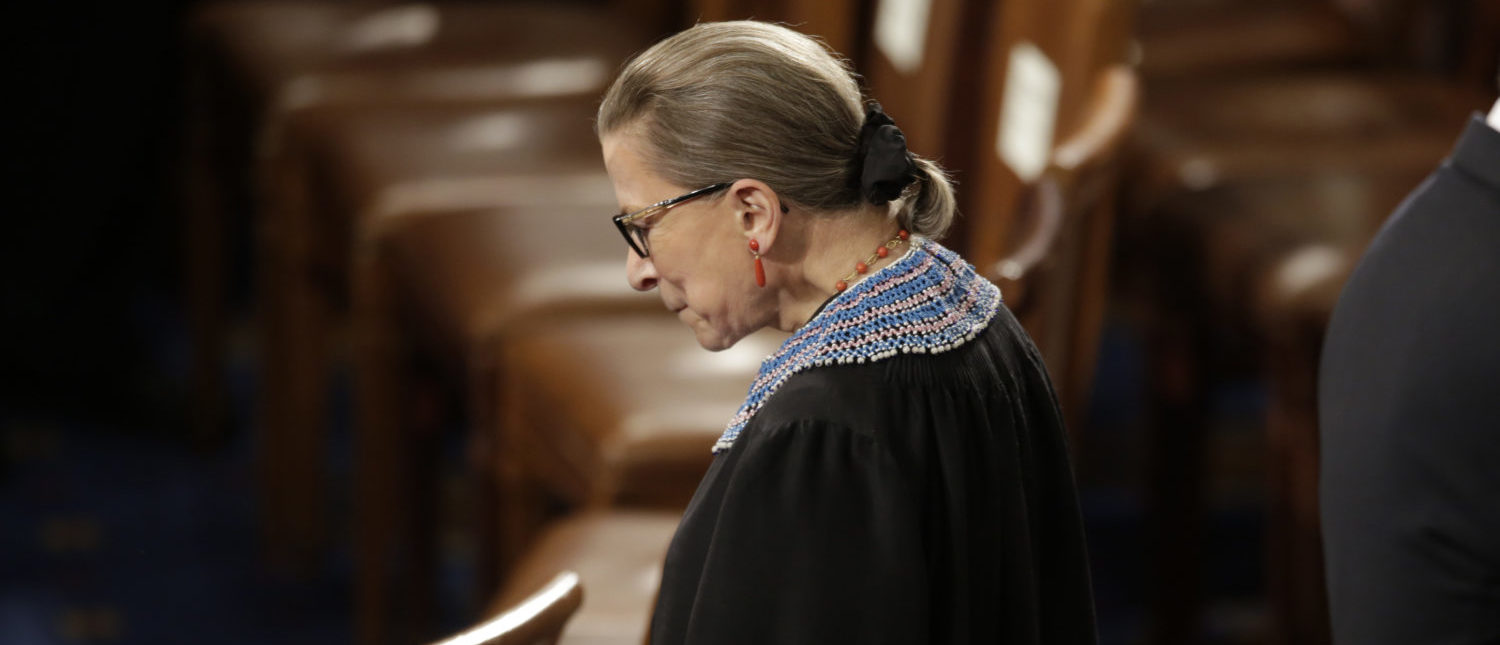 Justice Ruth Bader Ginsburg arrives to watch President Barack Obama's State of the Union address. January 20, 2015. REUTERS/Joshua Roberts