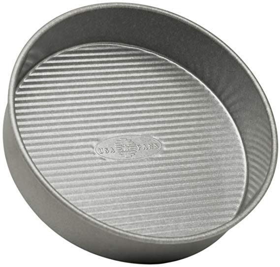 Normally $20, this cake pan is 47 percent off today (Photo via Amazon)