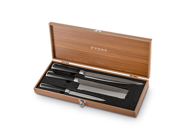 Normally $300, this 3-piece knife set is 77 percent off 