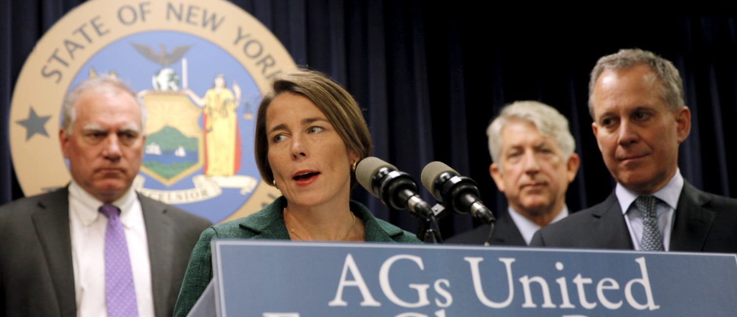 Massachusetts Attorney General Maura Healey (C) speaks at a news conference with New York Attorney General Eric Schneiderman (R) and other U.S. State Attorney's General to announce a state-based effort to combat climate change in the Manhattan borough of New York City, March 29, 2016. REUTERS/Mike Segar.