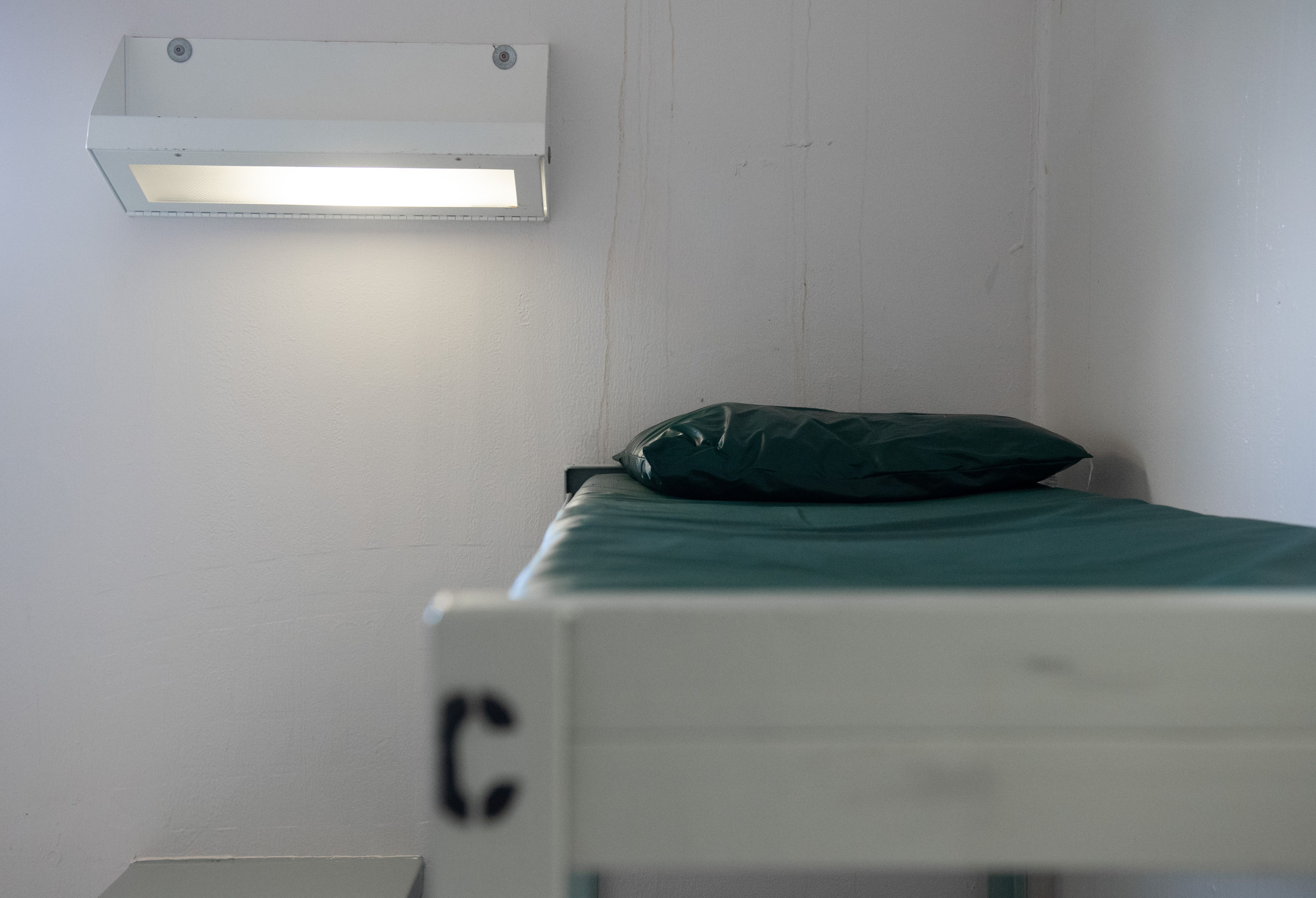 A bunk bed and desks inside a cell is seen at the Caroline Detention Facility in Bowling Green, Virginia, on August 13, 2018. (Photo credit should read SAUL LOEB/AFP/Getty Images)