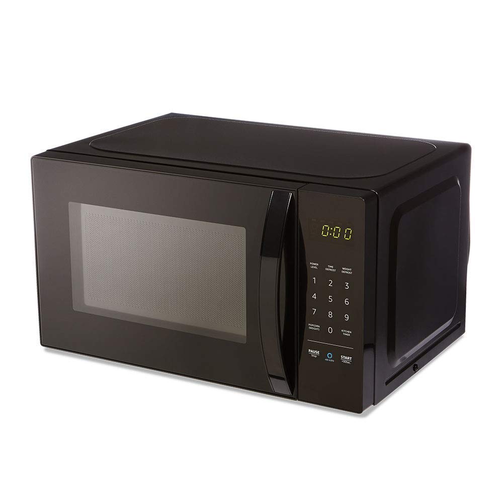 Normally $60, get this AmazonBasics microwave for 30 percent off (Photo via Amazon) 