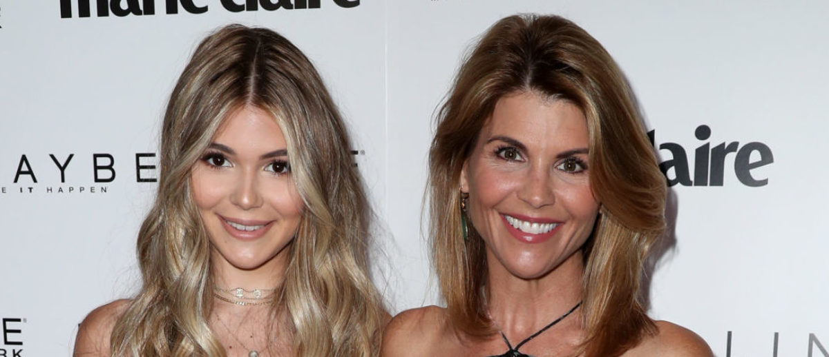 Lori Loughlin S Daughter Olivia Jade Announces Return To Youtube Following Mom S Prison Release