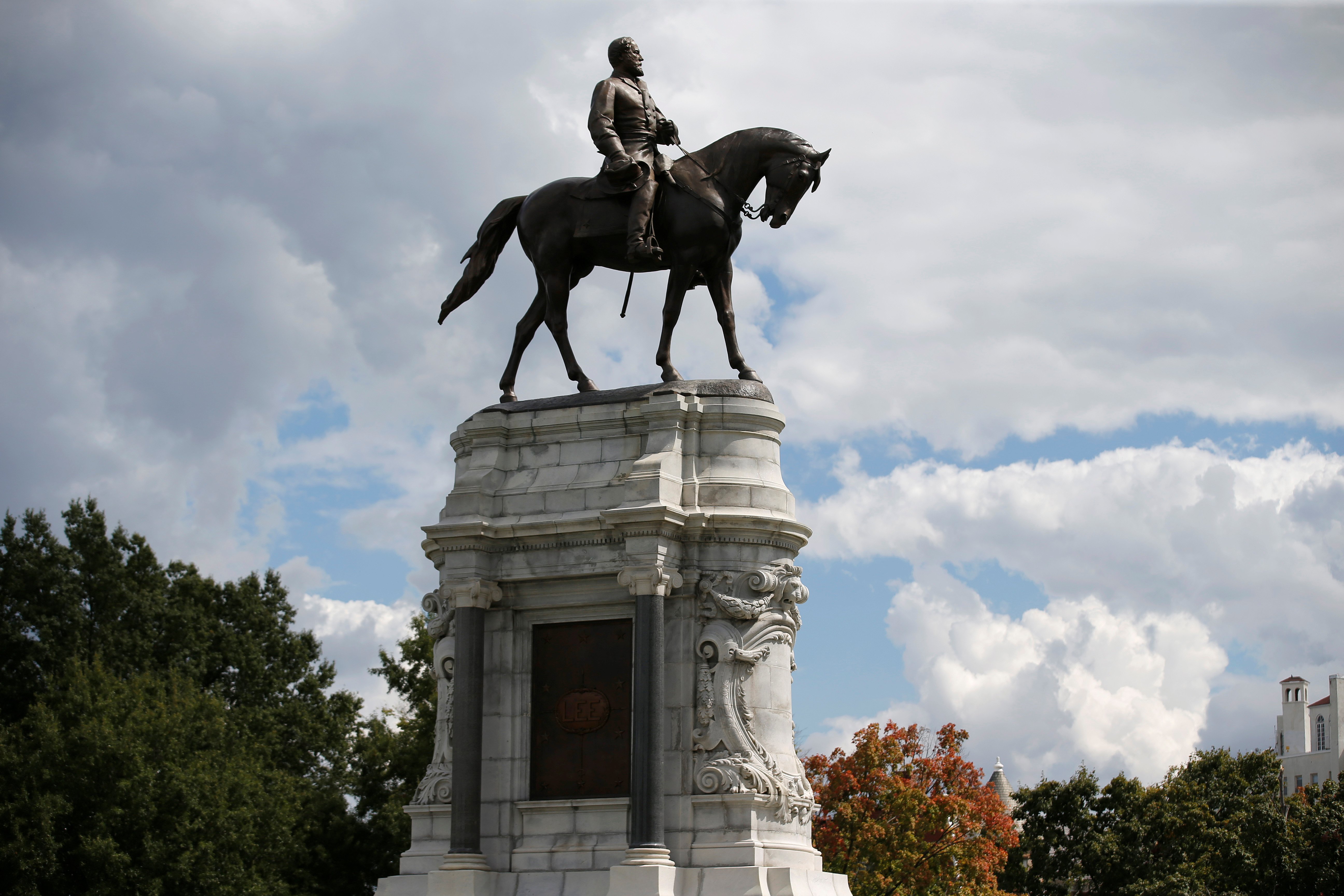 The statue of Confederate General Robert E. Lee in Richmond, Virginia, U.S., September 16, 2017. REUTERS/Joshua Roberts