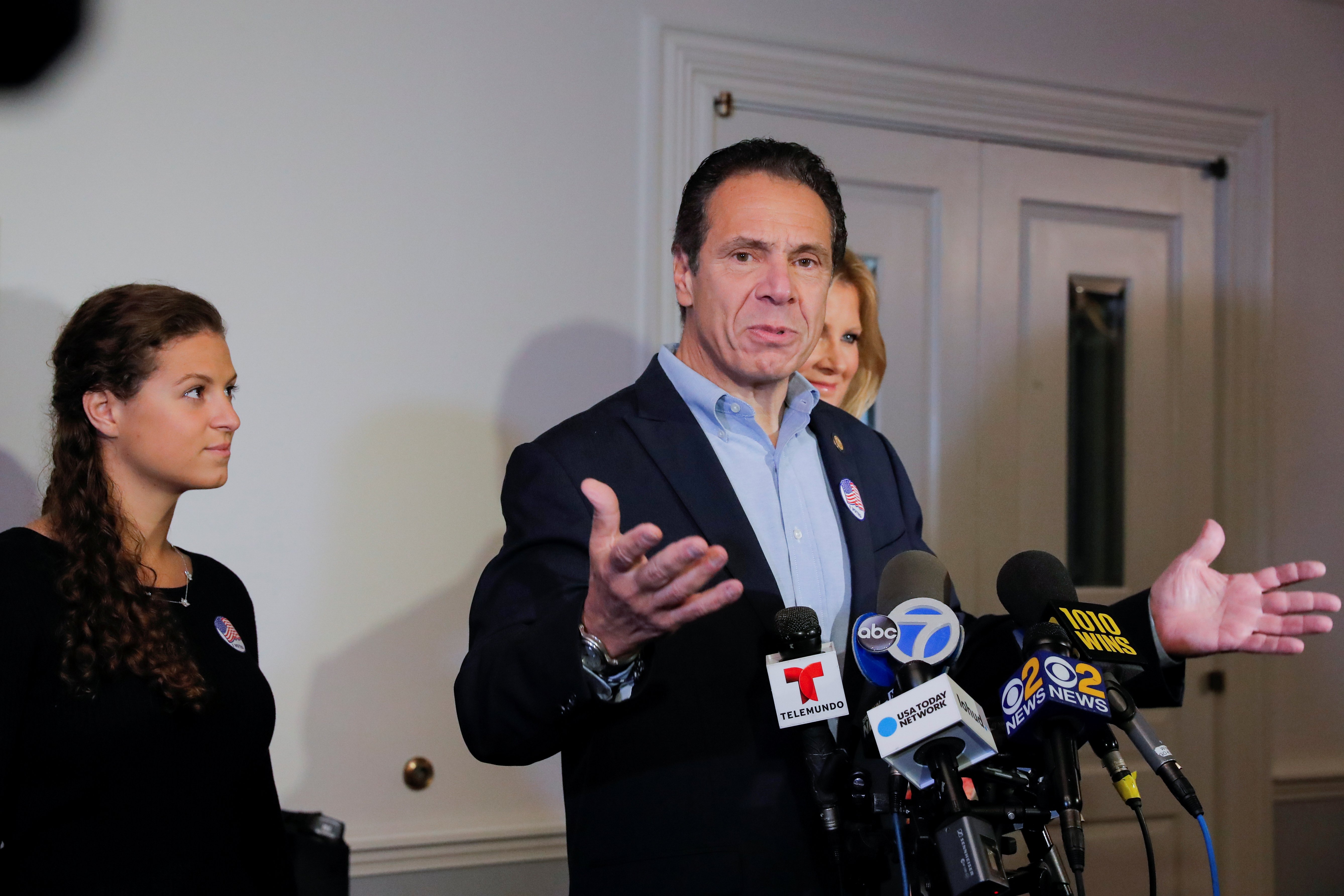 Democratic New York Governor Andrew Cuomo gives a news conference after voting for the midterm elections, at the Presbyterian Church in Mt. Kisco, New York, U.S., November 6, 2018. Standing next to him are his girlfriend Sandra Lee (R) and his daughter Cara Kennedy Cuomo. REUTERS/Caitlin Ochs