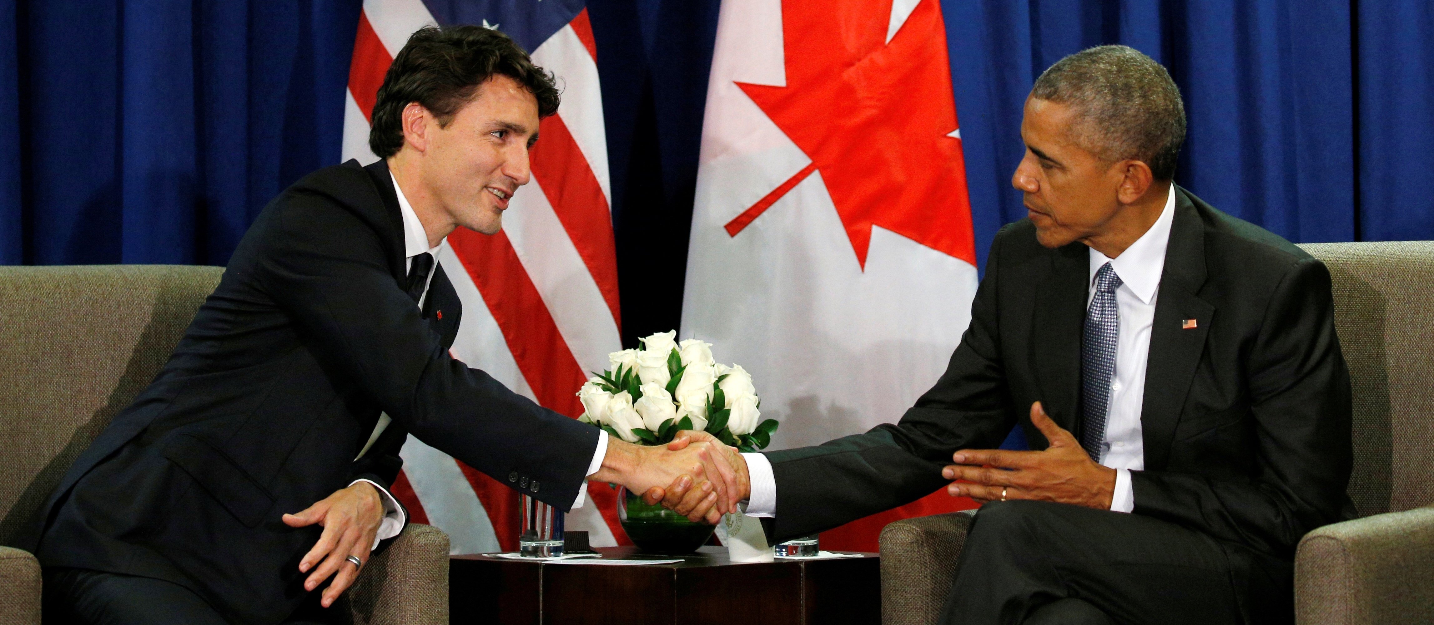 U.S. President Barack Obama meets Canadian Prime Minister Justin Trudeau at the APEC Summit in Lima, Peru November 20, 2016. REUTERS/Kevin Lamarque