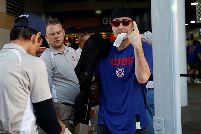 Actor John Cusack, a fan of the National League Chicago Cubs baseball team, enters Progressive Field before Game 7 of their Major League Baseball World Series game against the American League Cleveland Indians in Cleveland, Ohio U.S., November 2, 2016. REUTERS/Shannon Stapleton 