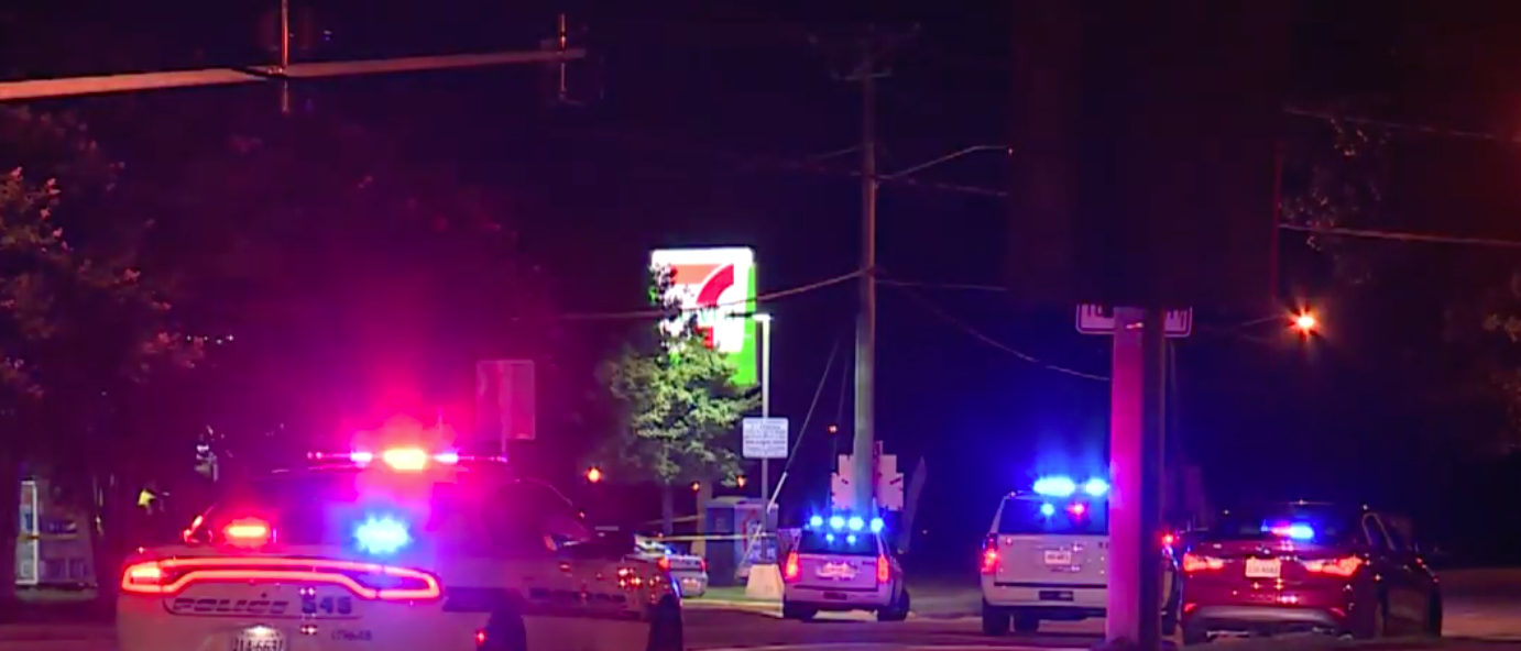 Armed Bystander Shoots 7-Eleven Robbery Suspects, Killing One | The ...