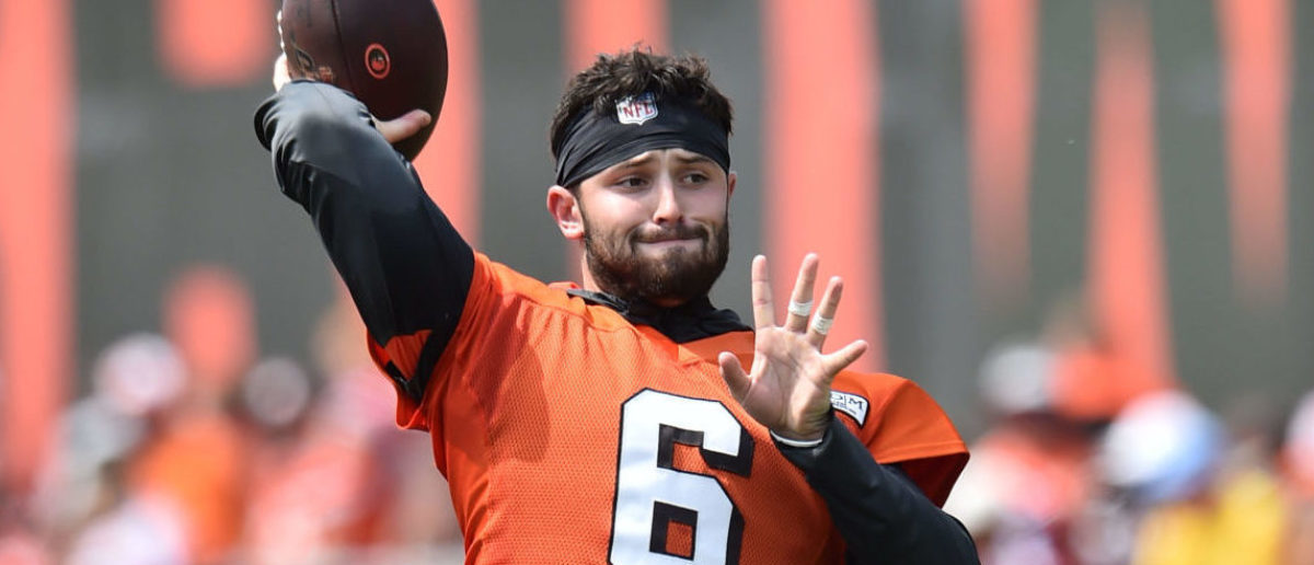 Baker Mayfield Reacts To Browns Jersey On Fan