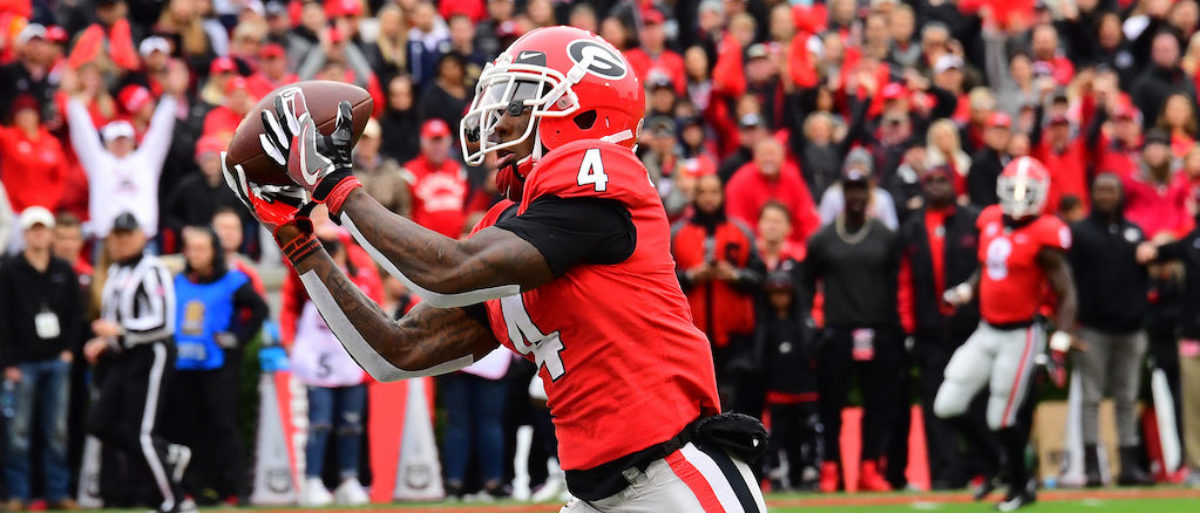 Chiefs rookie WR Mecole Hardman surprises mother with new house