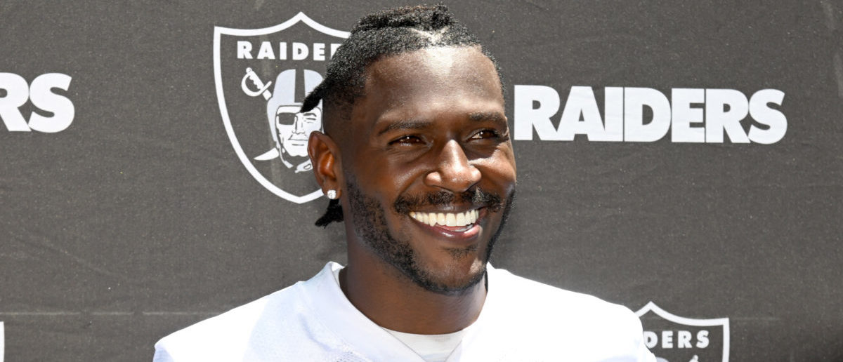 Time for Antonio Brown to be 'all in or all out' with Oakland Raiders, says  GM Mike Mayock, NFL News