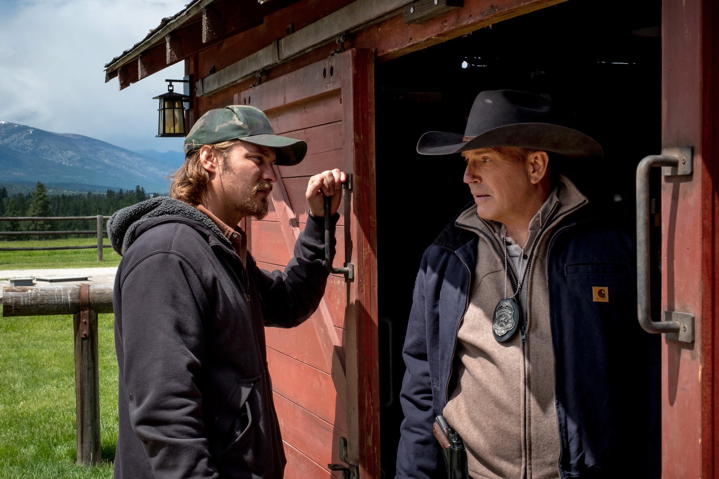 See Photos From The ‘Yellowstone’ Season 2 Finale ‘Sins Of The Father ...