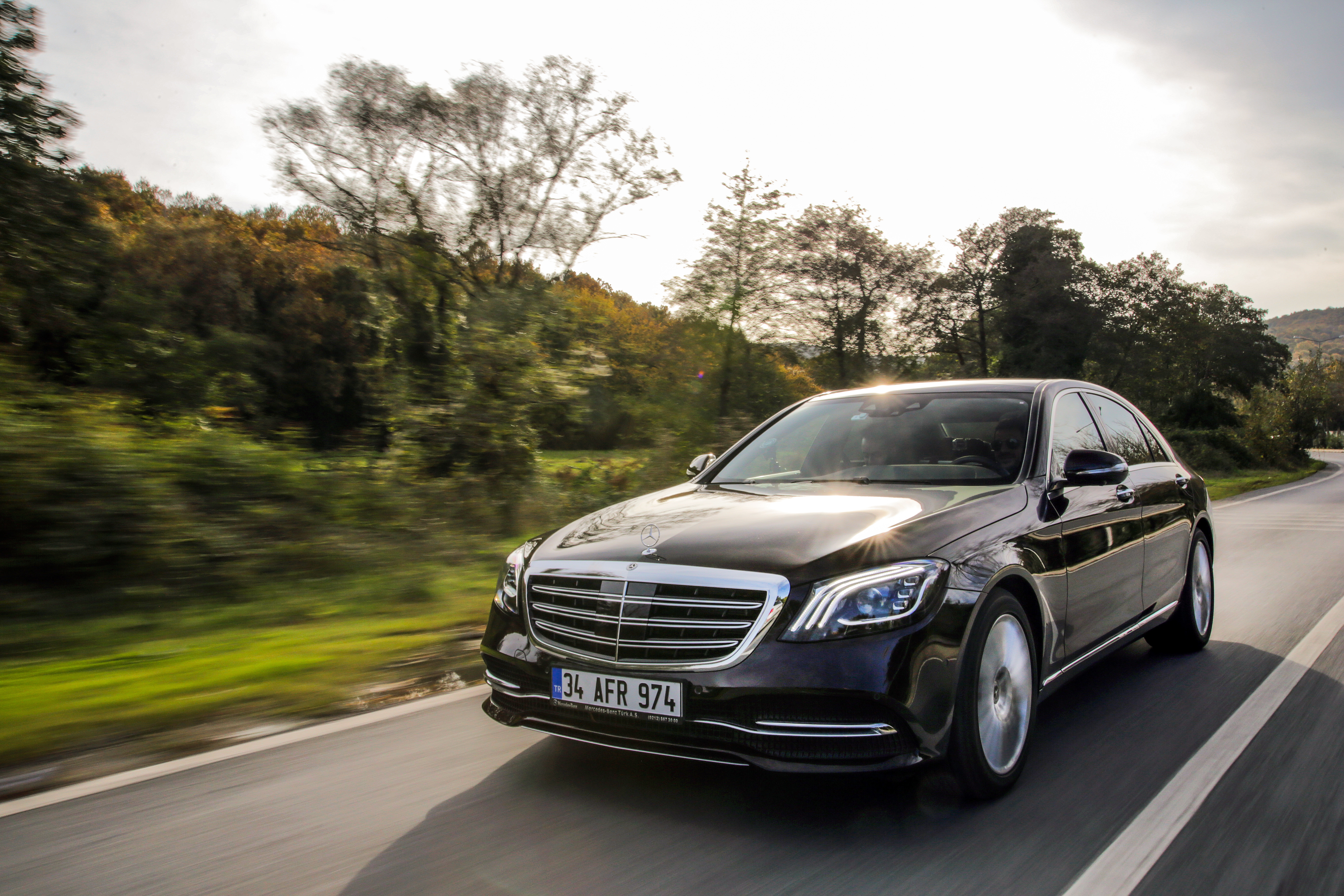 Mercedes tracks the cars it sells to U.K customers. (Shutterstock/emirhankaramuk)