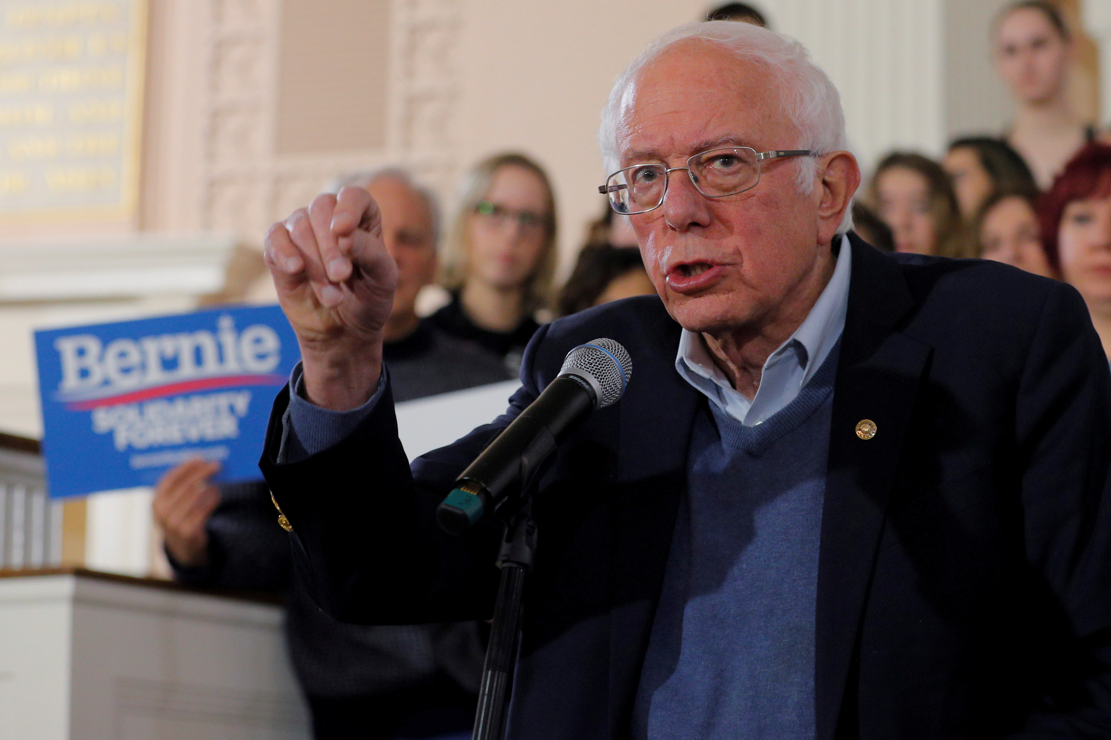 FILE PHOTO: Democratic 2020 U.S. presidential candidate and U.S. Senator Bernie Sanders (I-VT) speaks at a campaign town hall meeting in Portsmouth, New Hampshire, U.S., November 24, 2019. REUTERS/Brian Snyder/File Photo