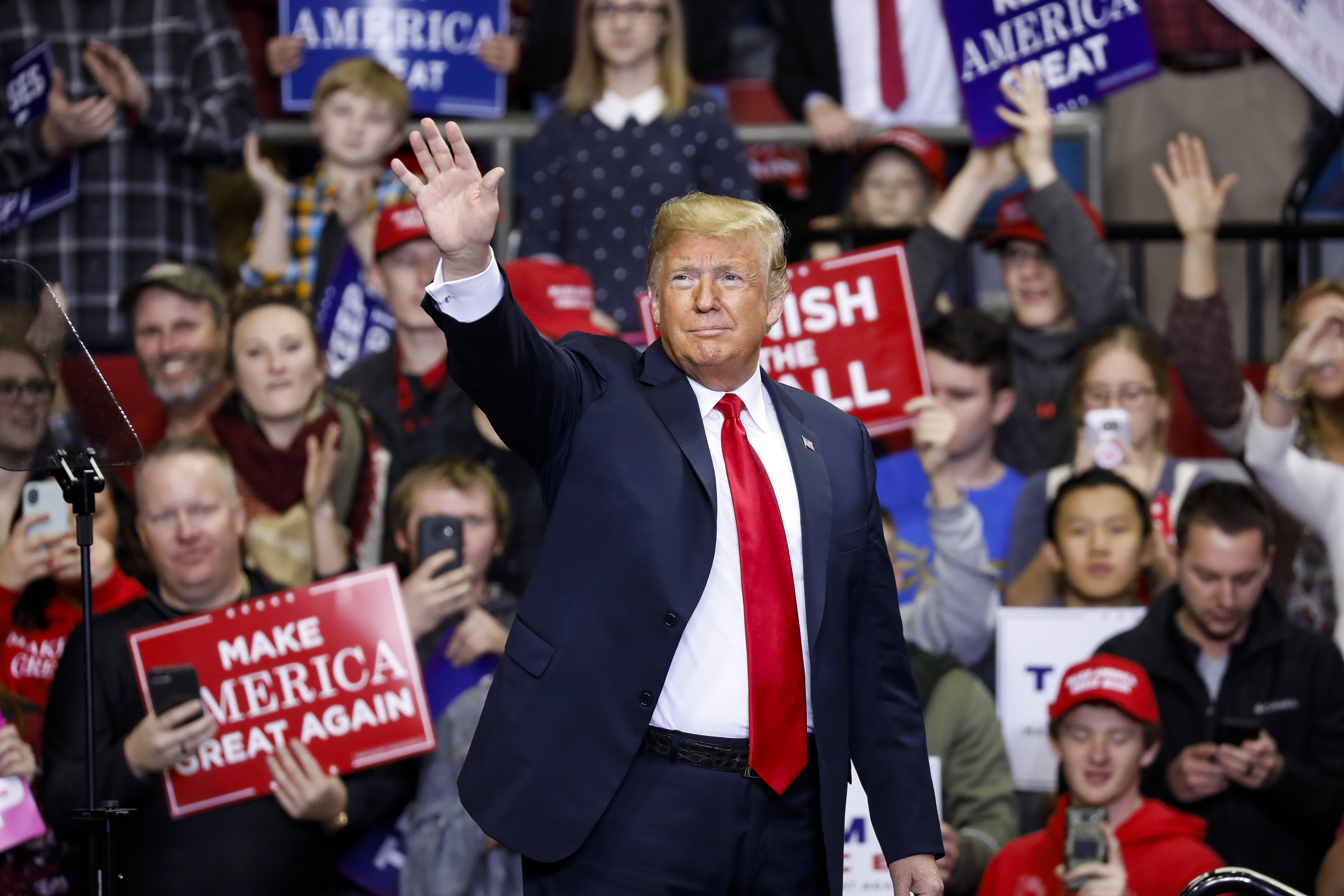FORT WAYNE, IN - NOVEMBER 05: U.S. President Donald Trump arrives at a campaign rally for Republican Senate candidate Mike Braun at the County War Memorial Coliseum November 5, 2018 in Fort Wayne, Indiana. Braun is facing first-term Sen. Joe Donnelly (D-IN) in tomorrow's midterm election. Trump is campaigning nationwide in an effort to bolster GOP prospects. (Photo by Aaron P. Bernstein/Getty Images)
