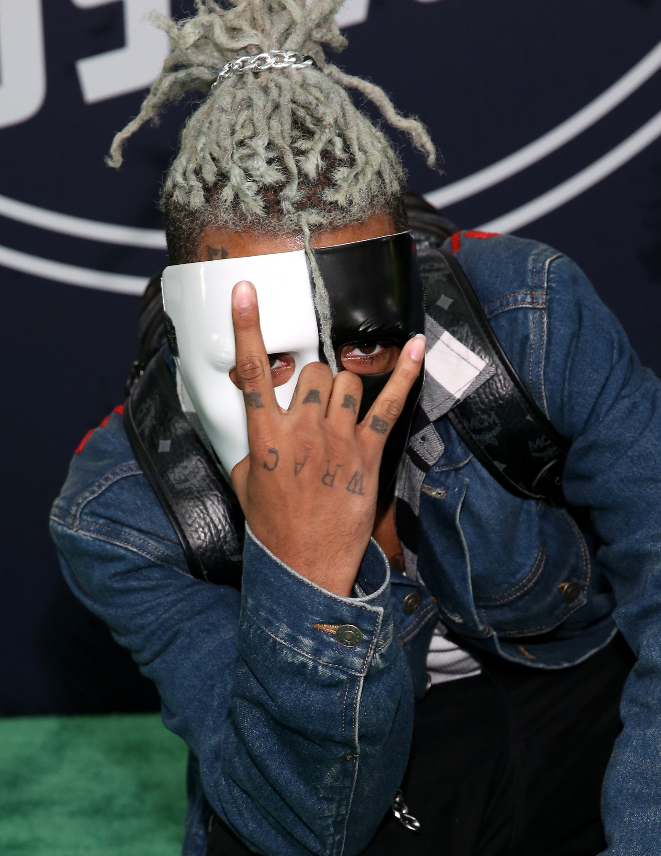 Rapper XXXTentacion attends the BET Hip Hop Awards 2017 at The Fillmore Miami Beach at the Jackie Gleason Theater on October 6, 2017 in Miami Beach, Florida. (Photo by Bennett Raglin/Getty Images) )