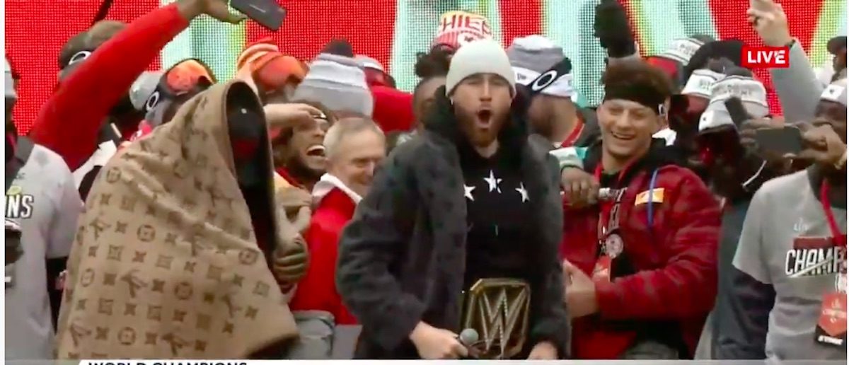 Kansas City Chiefs' Travis Kelce, in WWE belt, gives intense victory speech