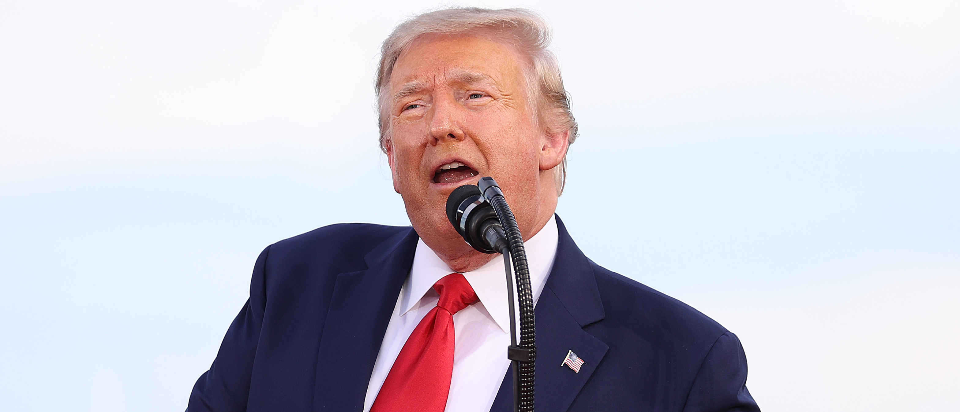 WASHINGTON, DC - JULY 04: President Donald Trump speaks during an event on the South Lawn of the White House on July 04, 2020 in Washington, DC. President Trump is hosting a "Salute to America" celebration that includes flyovers by military aircraft and a large fireworks display. (Photo by Tasos Katopodis/Getty Images)