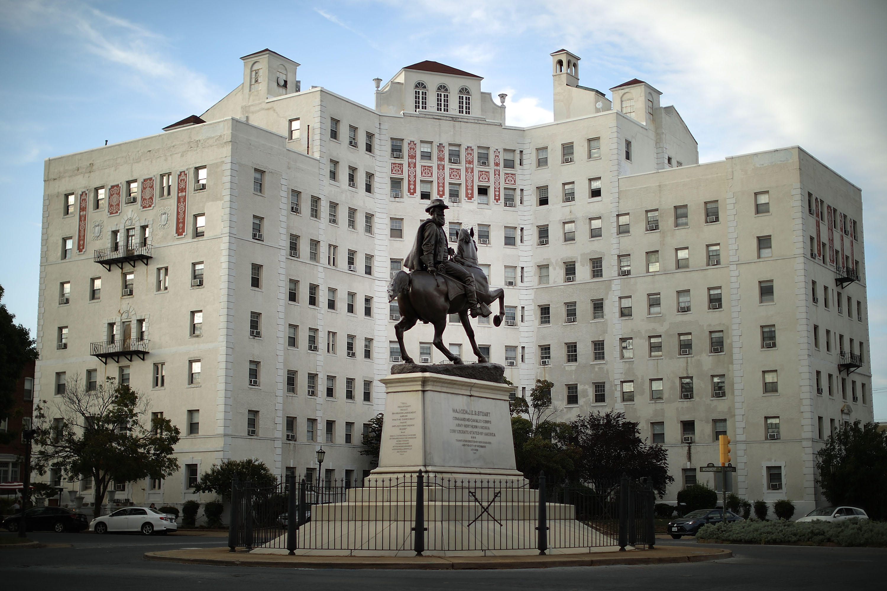 A statue of Confederate General J.E.B. Stuart, unveild in 1907, stands at the center of Stuart Circle along Monument Avenue August 23, 2017 in Richmond, Virginia. Richmond Mayor Levar Stoney's Monument Avenue Commission -- composed of academics, historians and community leaders -will include an examination of the removal or relocation of some or all of the city's Confederate statues, which depict Civil War Gens. Robert E. Lee, J.E.B. Stuart and Stonewall Jackson; President of the Confederacy Jefferson Davis; and Confederate naval commander Matthew Fontaine Maury. (Photo by Chip Somodevilla/Getty Images)
