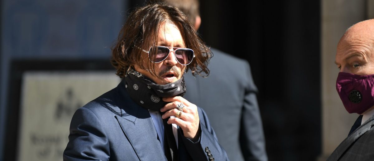 Johnny Depp Admits He Gave His Daughter Marijuana At Age ...