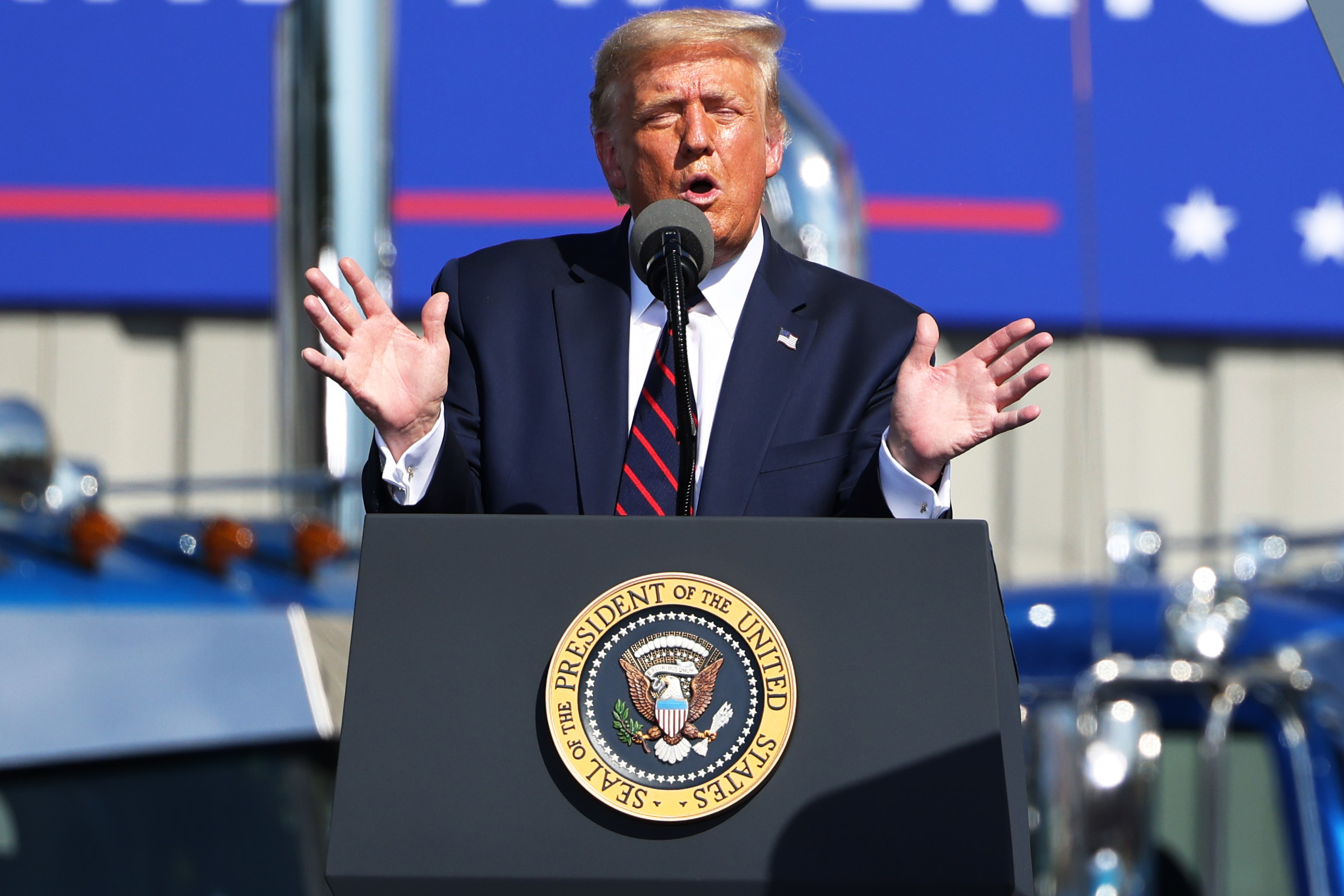 OLD FORGE, PENNSYLVANIA - AUGUST 20: U.S. President Donald J. Trump speaks at his campaign rally on August 20, 2020 in Old Forge, Pennsylvania. President Trump is campaigning in the battleground state of Pennsylvania near the hometown of former Vice President Joe Biden, hours before Biden will accept the Democratic Presidential nomination on the last day of the Democratic National Convention. (Photo by Michael M. Santiago/Getty Images)