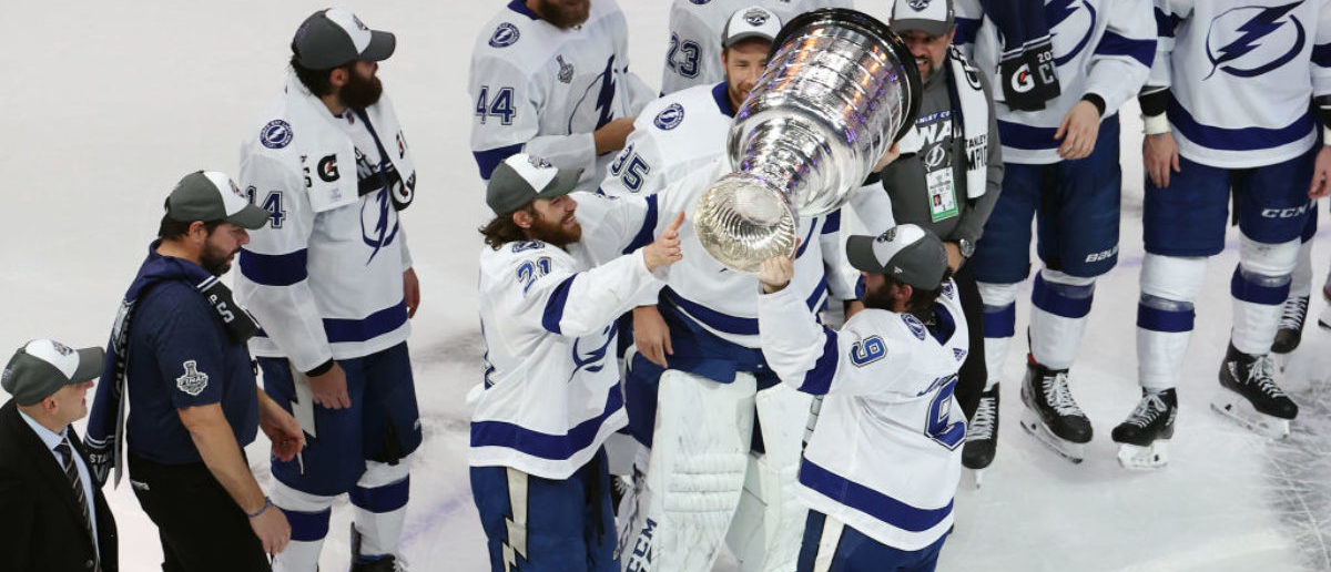 tampa bay lightning roster cup winning team