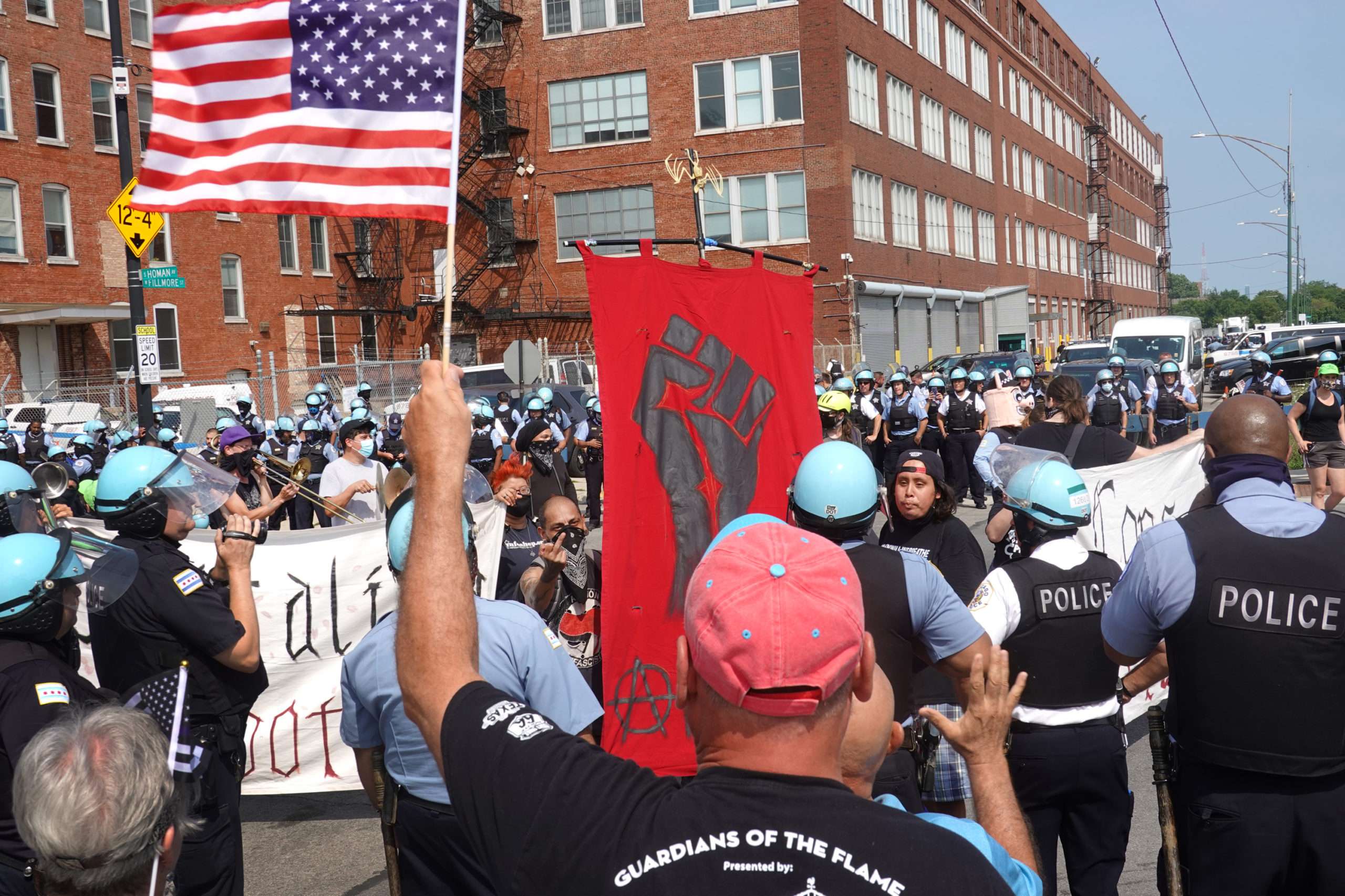 Police separate pro and anti police demonstrators during a protest on August 15, 2020 in Chicago, Illinois. The demonstration was one of several in the city today, either in support of or in opposition to police. (Photo by Scott Olson/Getty Images)