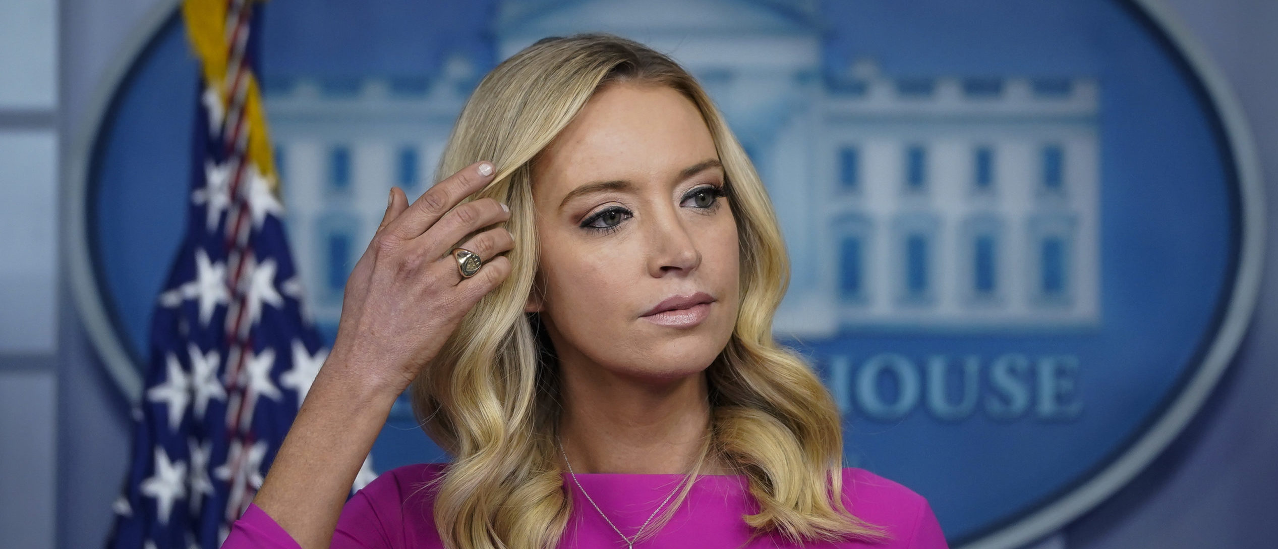 Kayleigh Mcenanys Husband Gets Into ‘incident With Nyt Photographer After Press Briefing The 