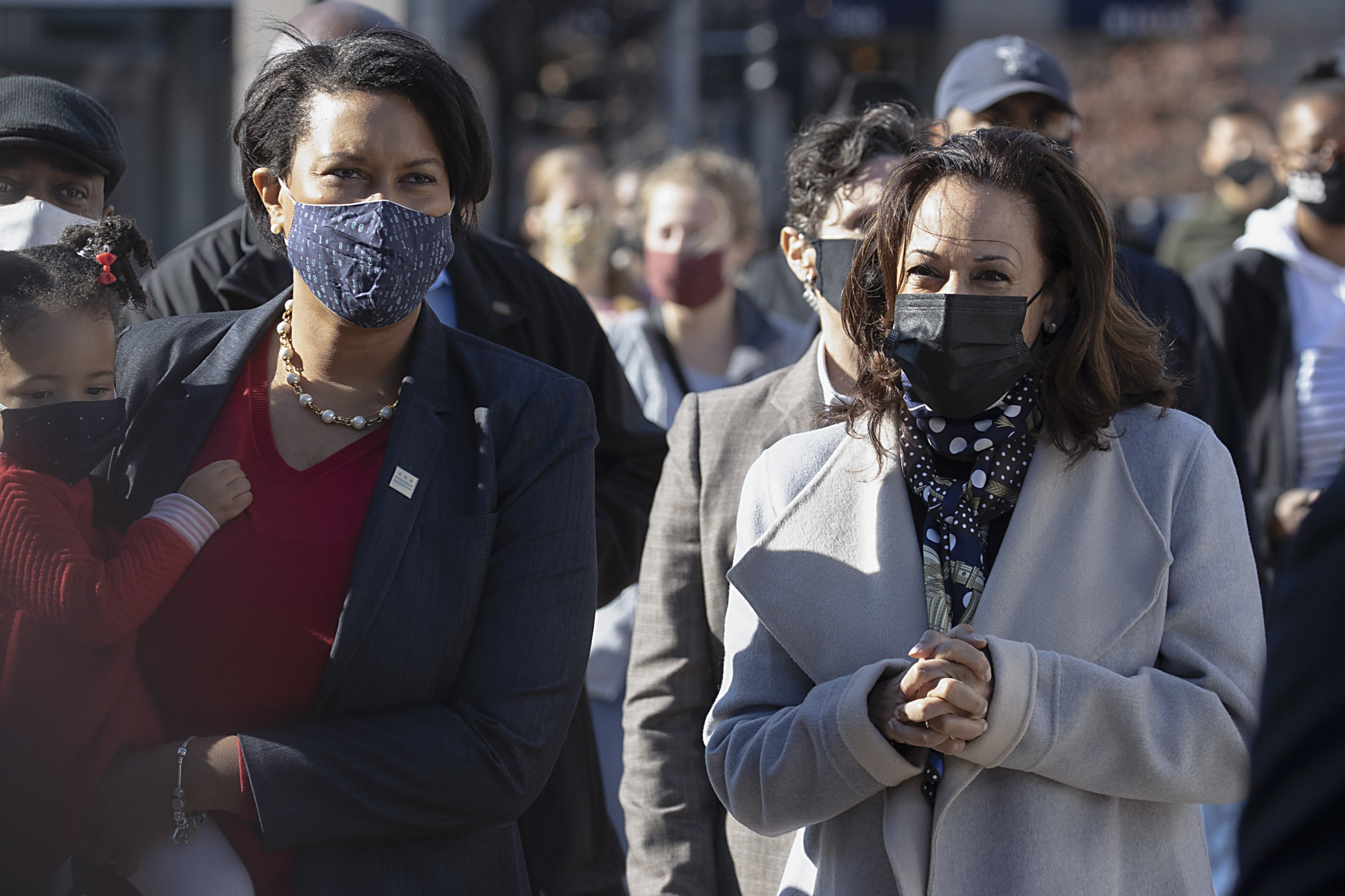 WASHINGTON, DC - NOVEMBER 28: DC Mayor Muriel Bowser and U.S. Vice President-elect Kamala Harris walk at the Downton Holiday Market on November 28, 2020 in Washington, DC. Vice President-Elect Kamala Harris made it point to shop at local shops for small business Saturday. (Tasos Katopodis/Getty Images)