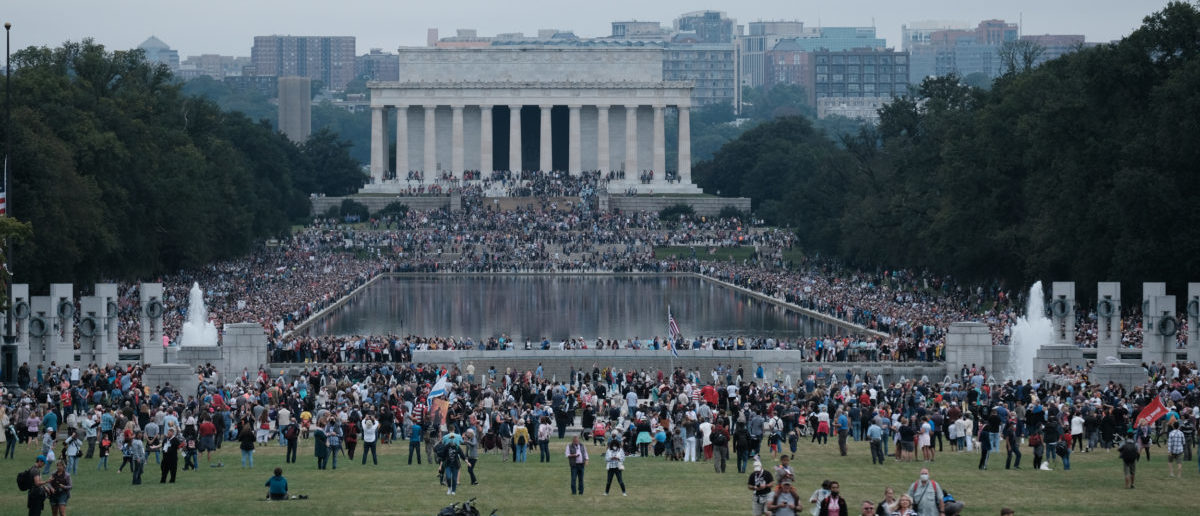 fact-check-does-this-photo-show-a-massive-crowd-on-the-dc-national