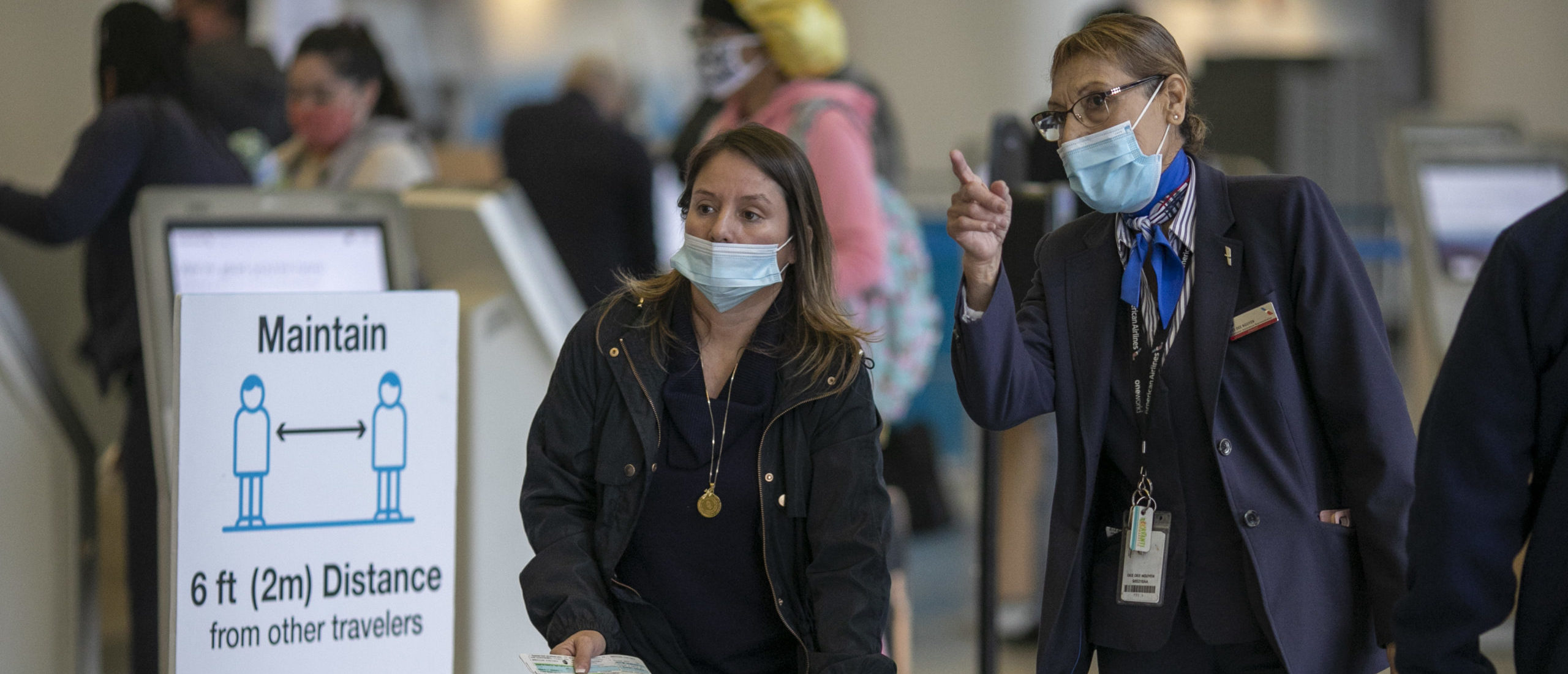 Domestic travelers will not need a negative coronavirus test before flying, says the CDC